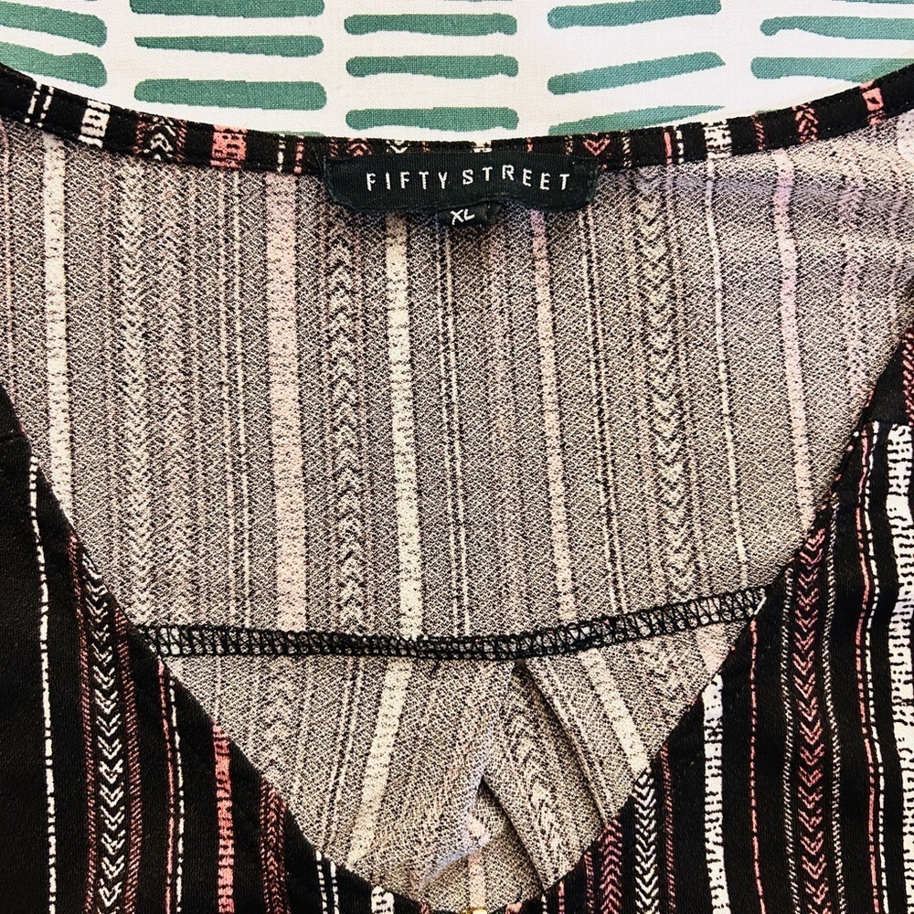 🖤 Fifty Street Striped Zip-Front Blouse – Size XL - Picture 3 of 8